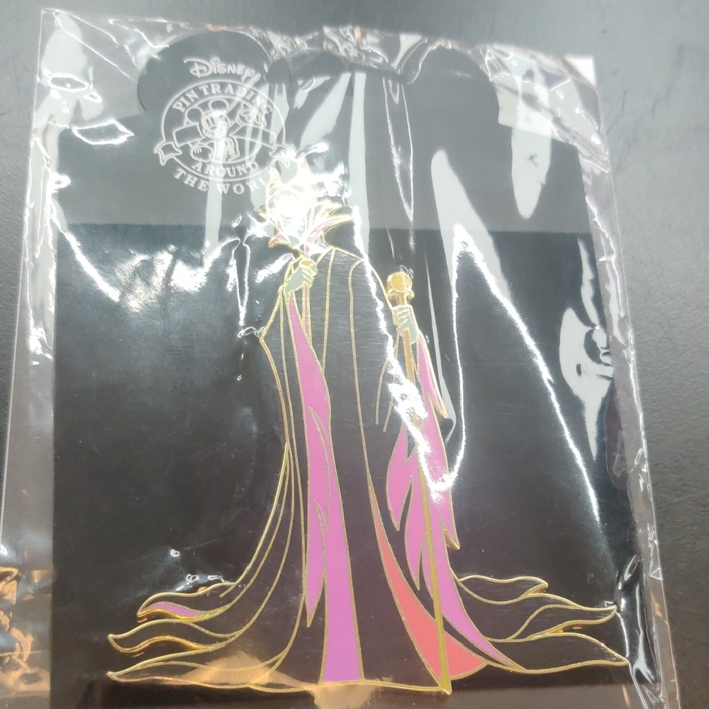 Disney Enchanting Black and Pink Brooch